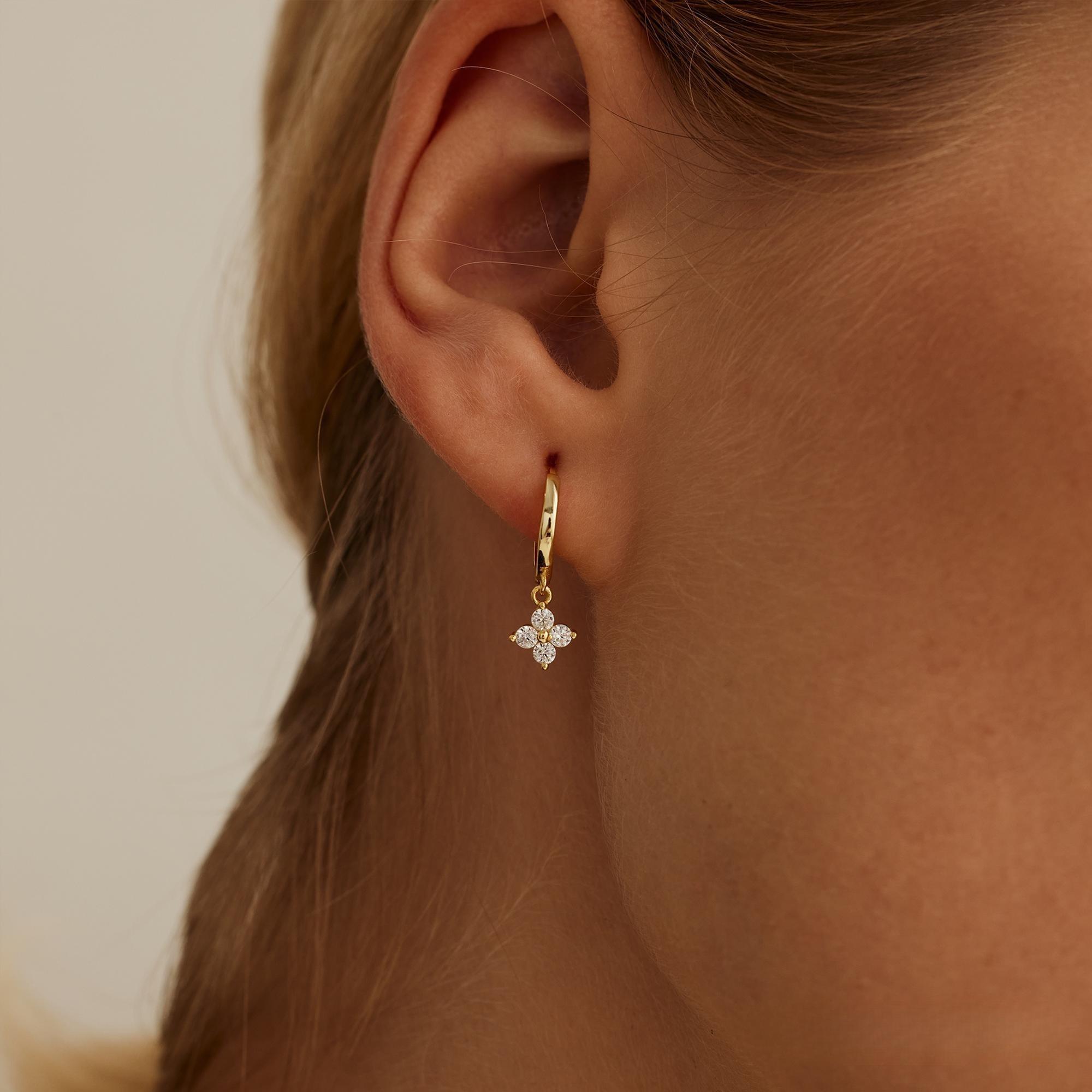 Four-Leaf Clover Hoop Earrings – Sterling Silver Lucky Charm Earrings, Elegant Gift for Mom & Friends