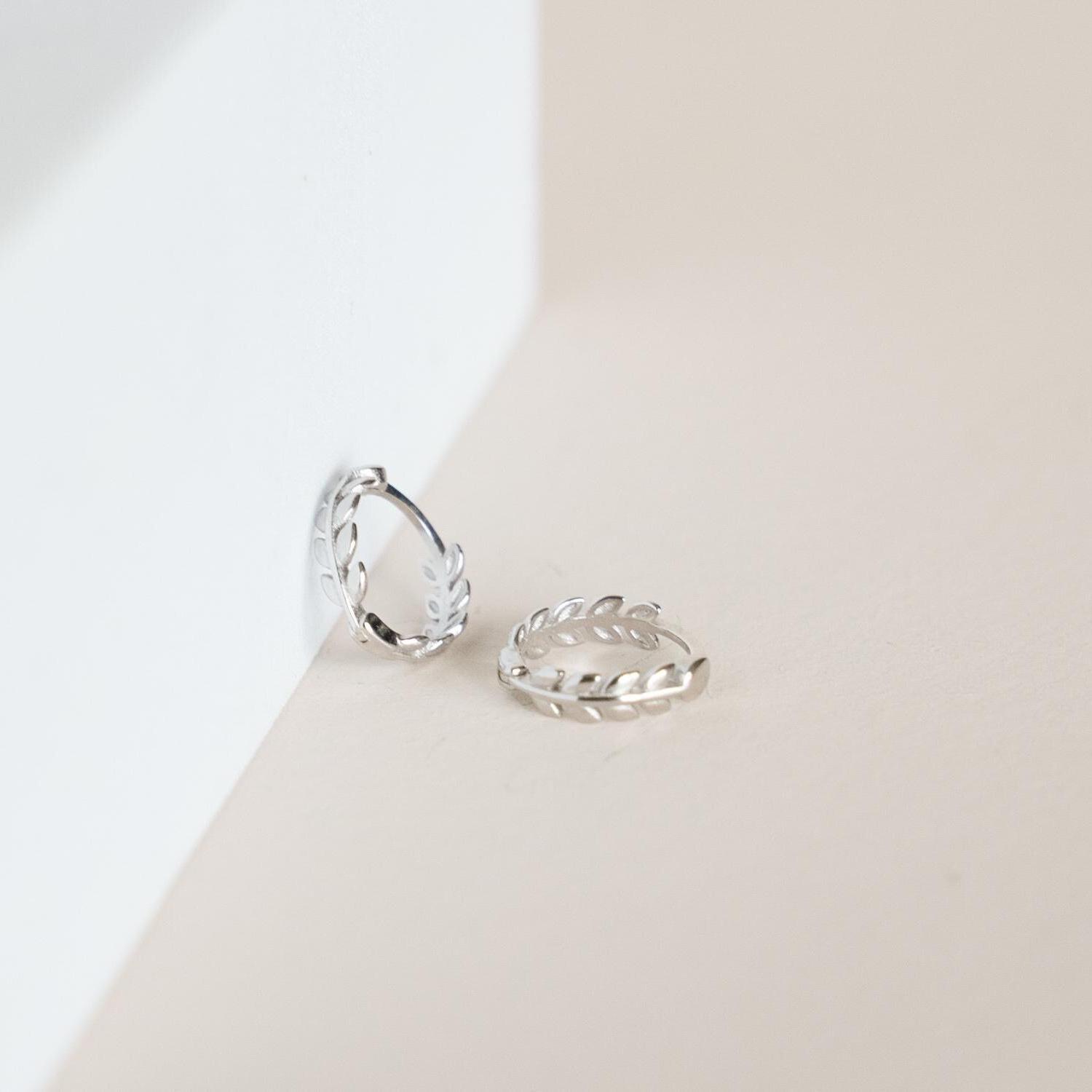 Dainty Leaf Huggie Hoop Earrings