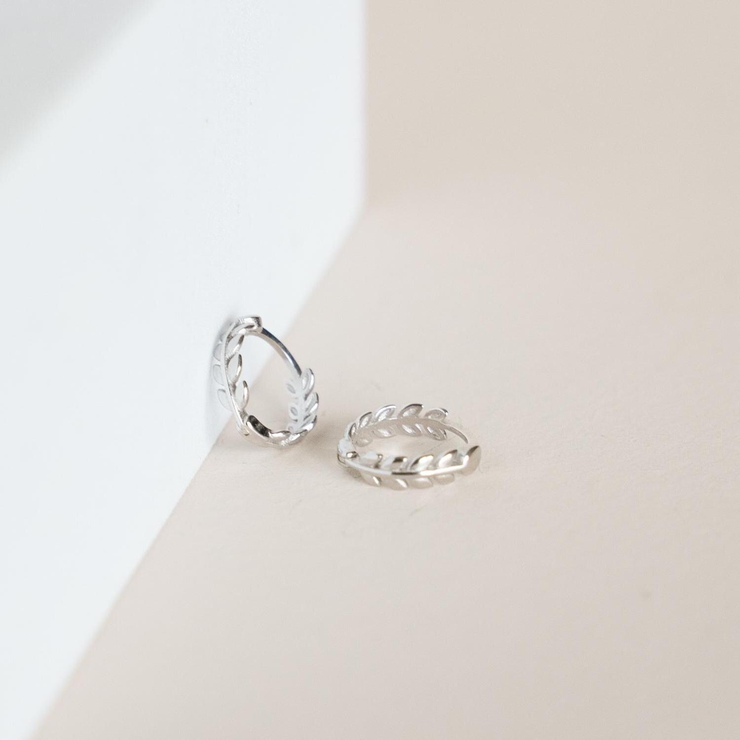 Dainty Leaf Huggie Hoop Earrings