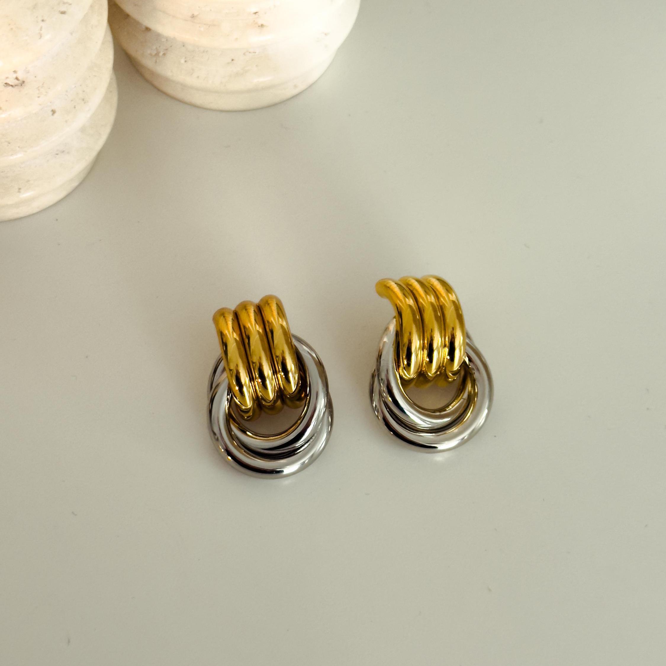 Mini Knot Earrings – Chic Statement Jewelry for Every Occasion