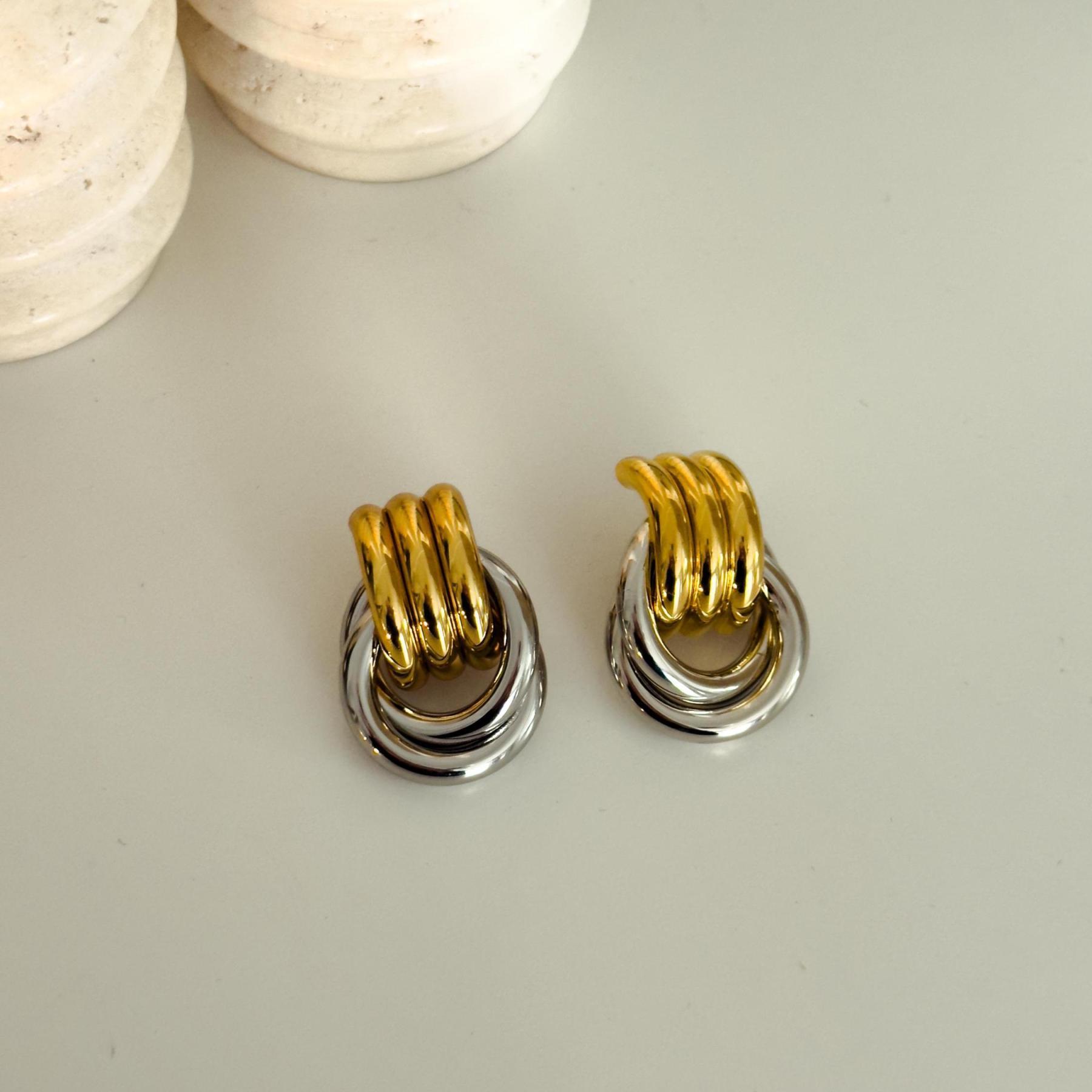 Mini Knot Earrings – Chic Statement Jewelry for Every Occasion