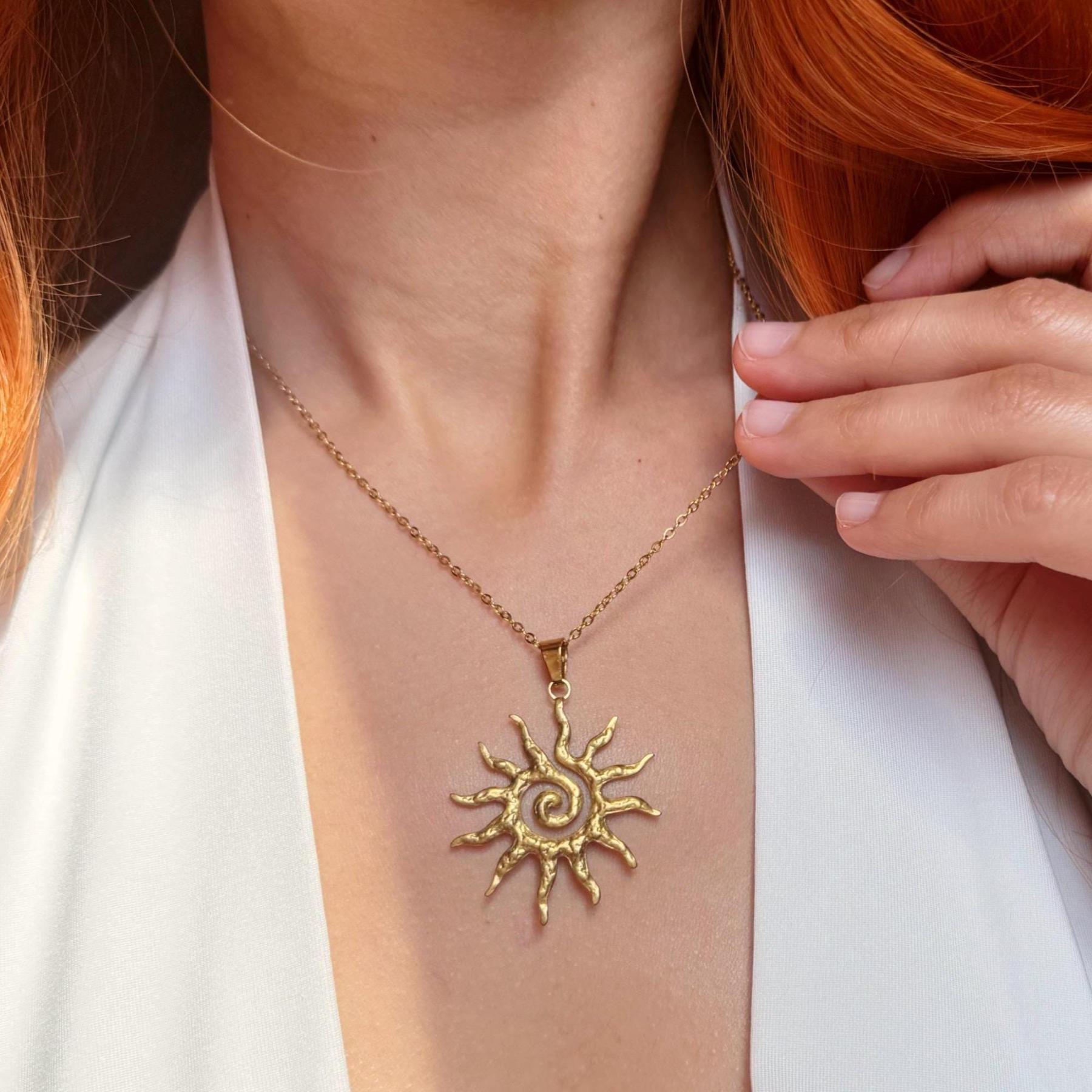 SUN NECKLACE – CUSTOMIZABLE CELESTIAL JEWELRY，Waterproof, Hypoallergenic