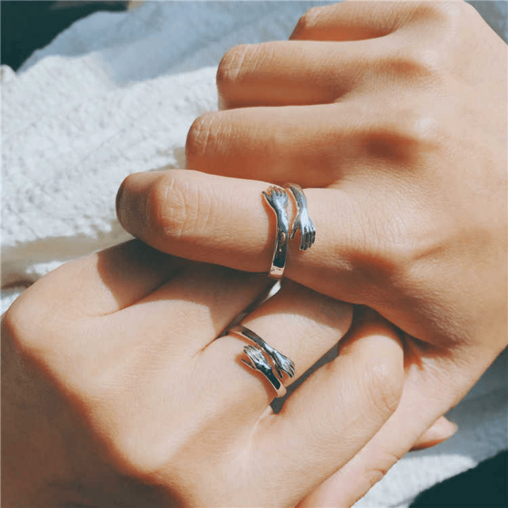 ADJUSTABLE HUG RING-belovejewel.com