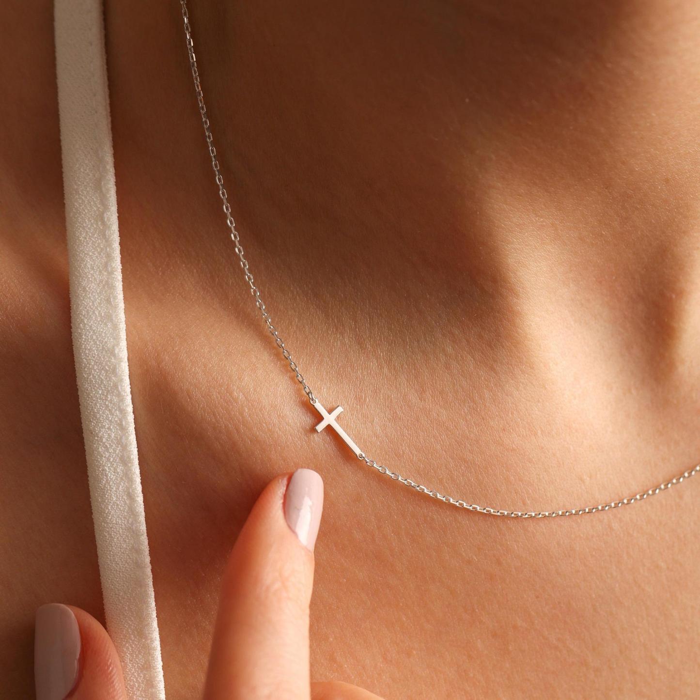 SIYAMI Sideways Cross Necklace