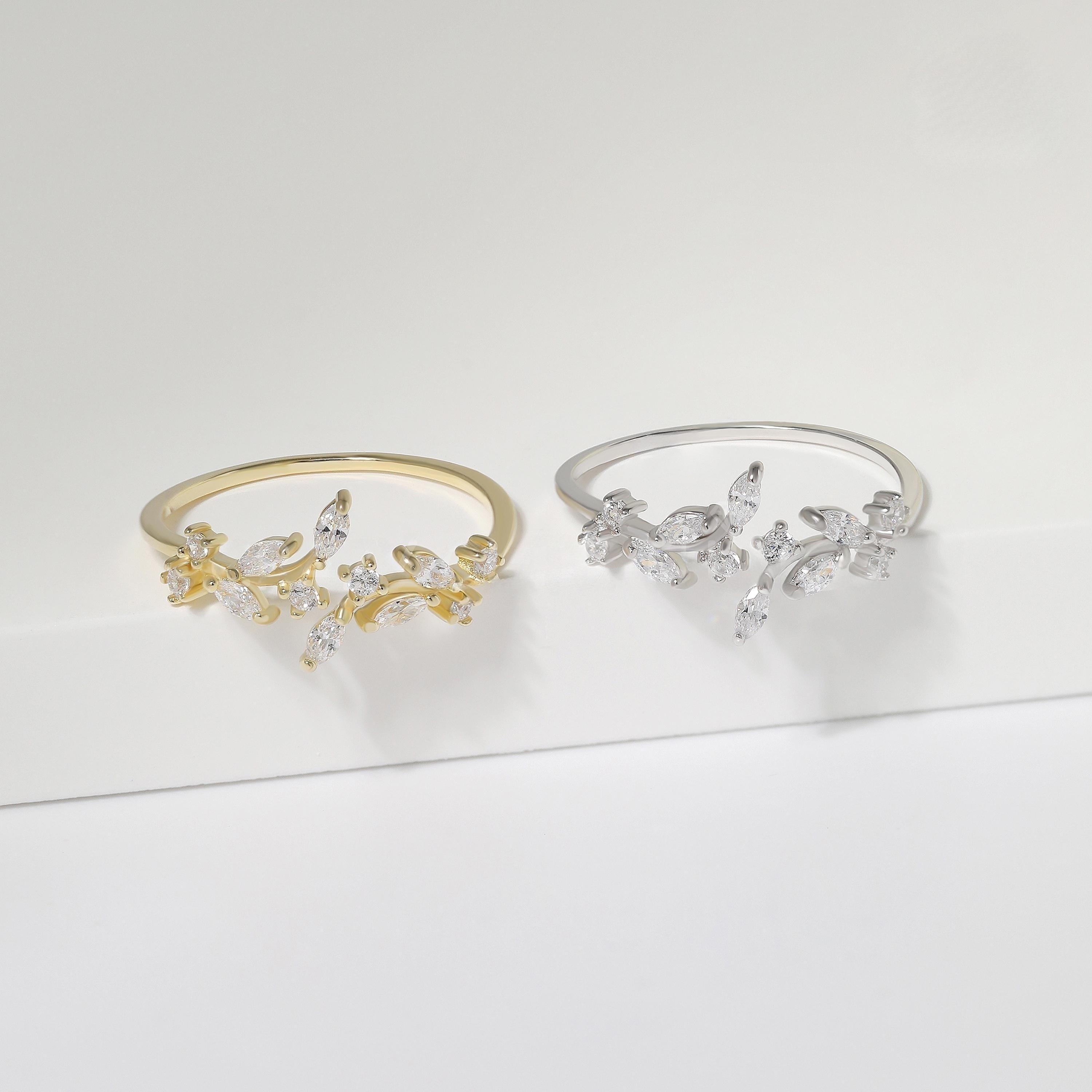 Adjustable Leaf Ring – Minimalist, Dainty & Elegant Stackable Ring for Her