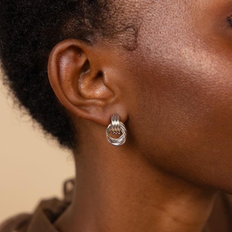 Mini Knot Earrings – Chic Statement Jewelry for Every Occasion