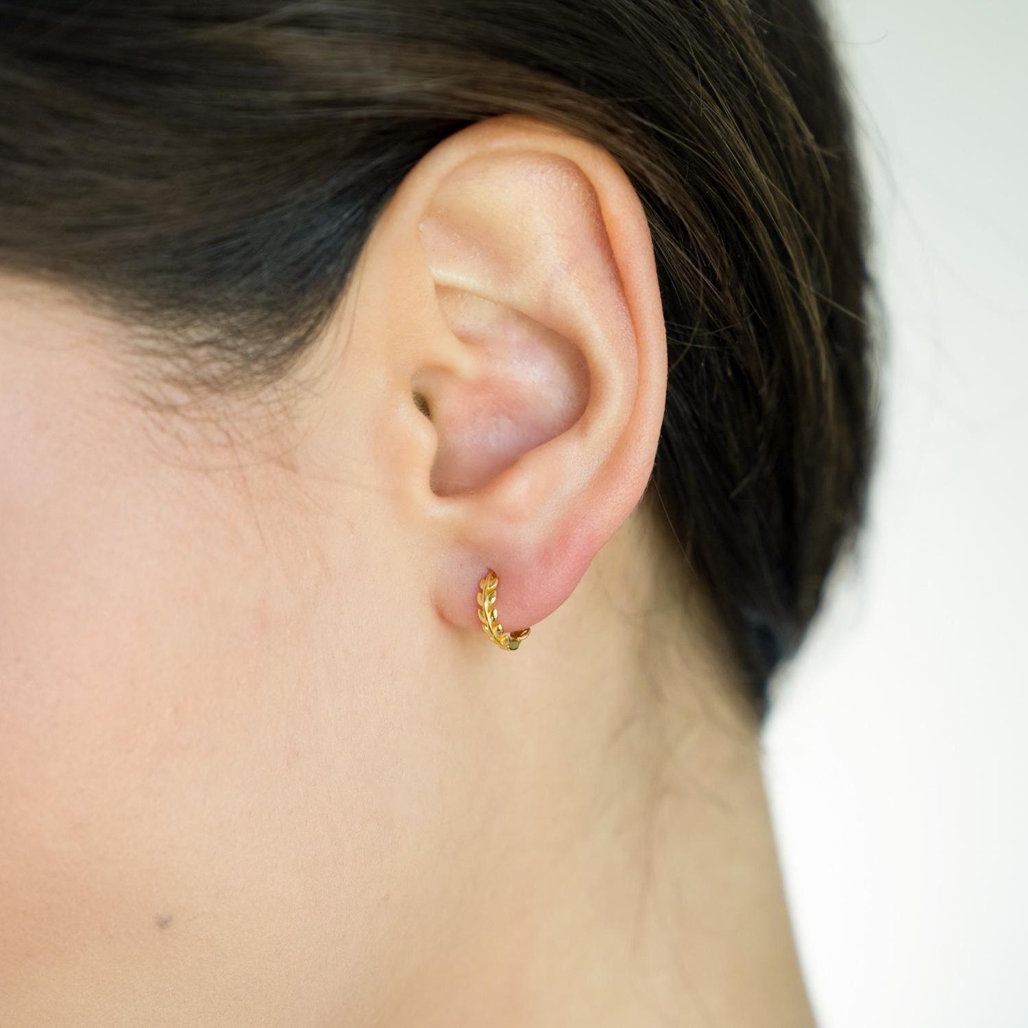 Dainty Leaf Huggie Hoop Earrings