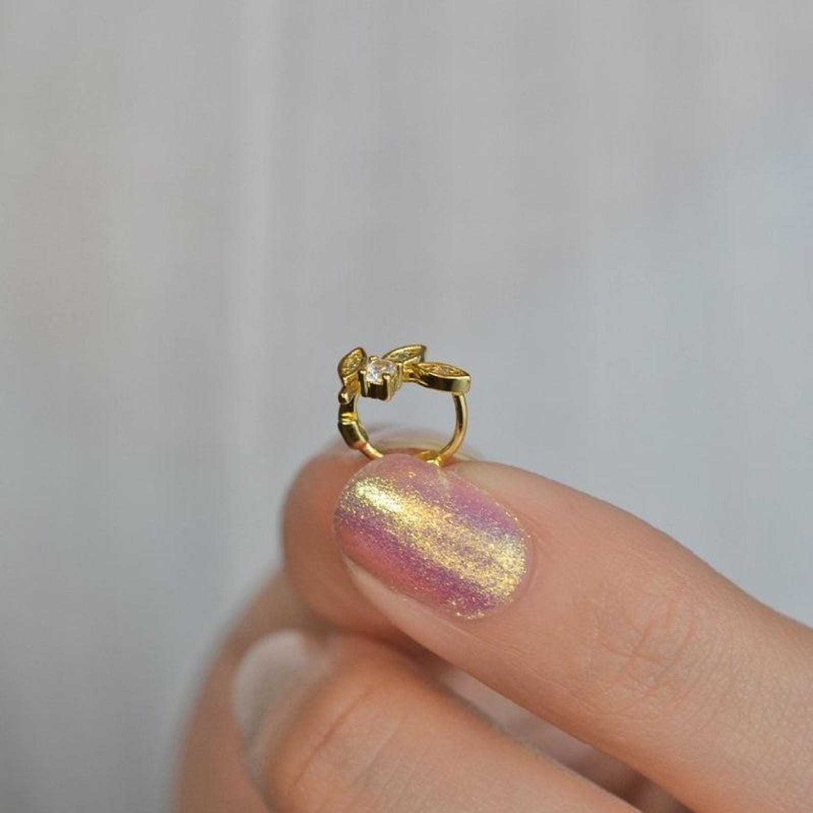 Delicate Leaf Hoop Piercing earrings