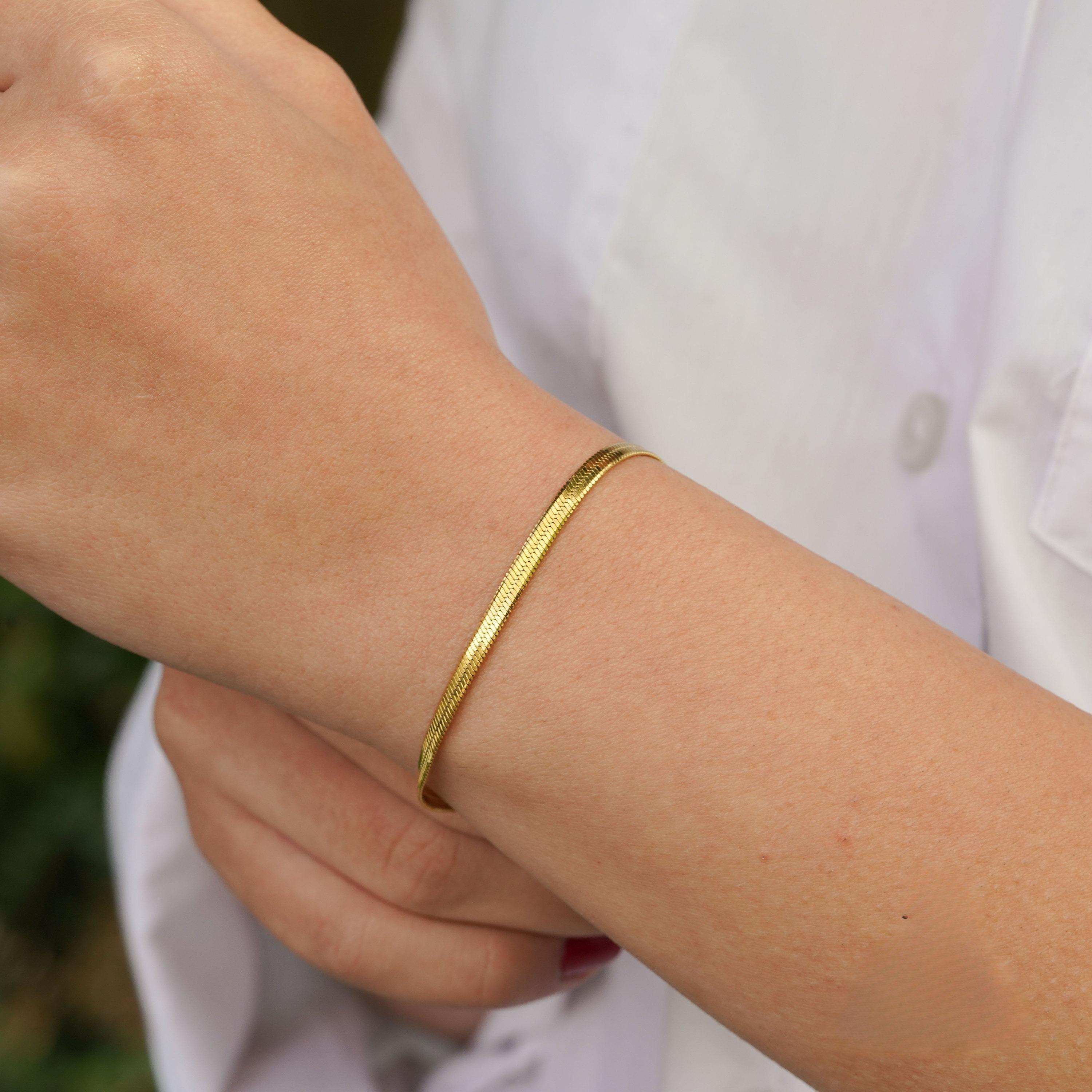 SIYAMI Herringbone Chain Necklace