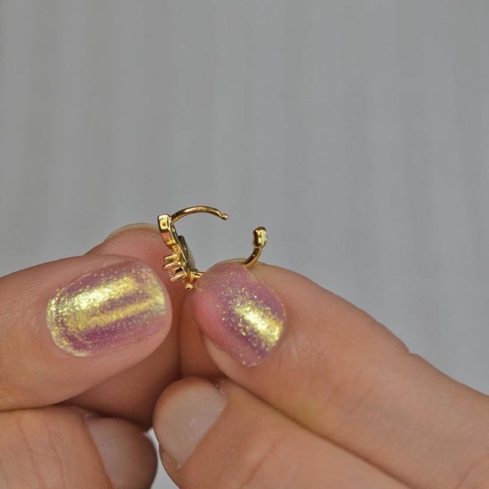 Delicate Leaf Hoop Piercing earrings