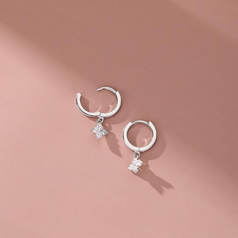 Four-Leaf Clover Hoop Earrings – Sterling Silver Lucky Charm Earrings, Elegant Gift for Mom & Friends