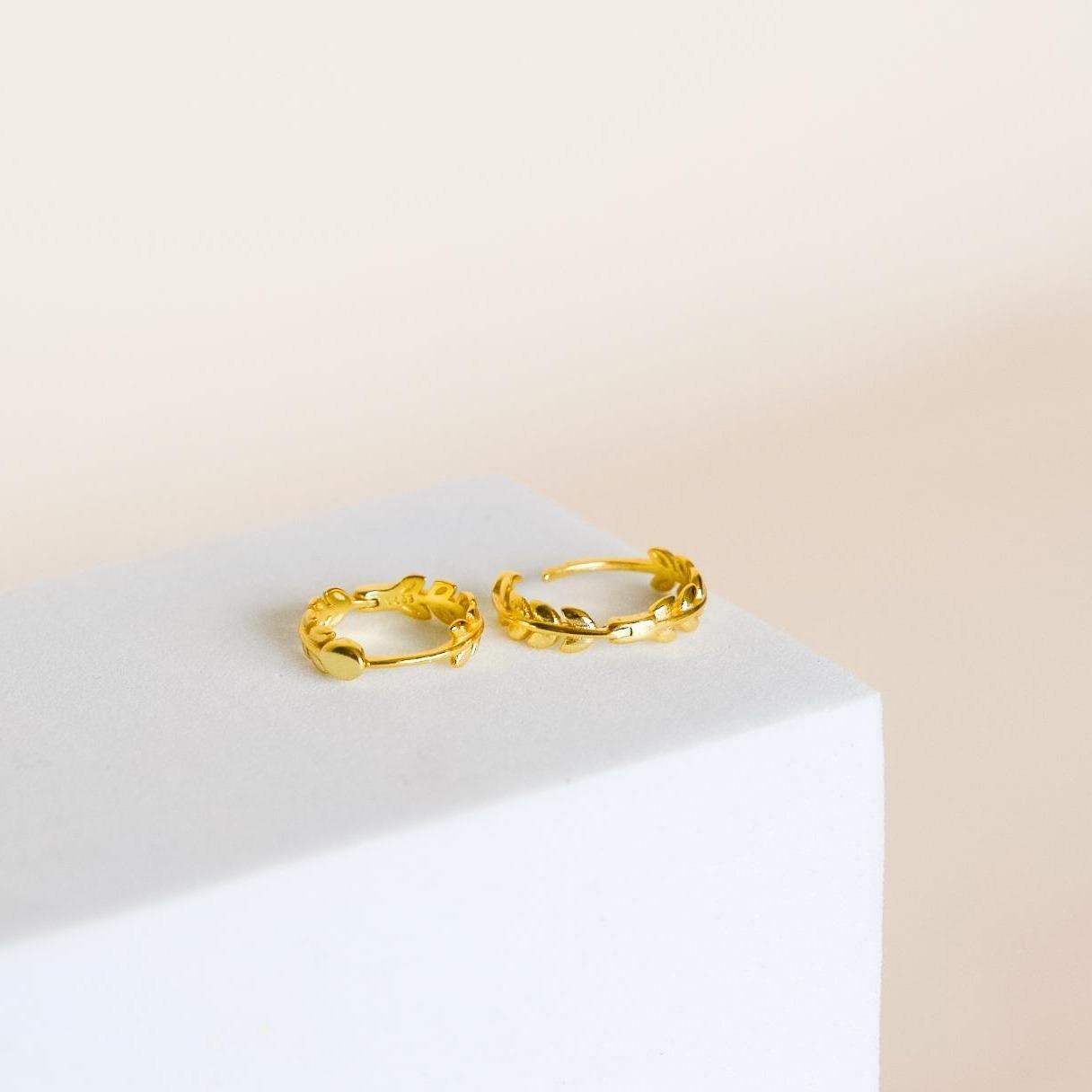 Dainty Leaf Huggie Hoop Earrings