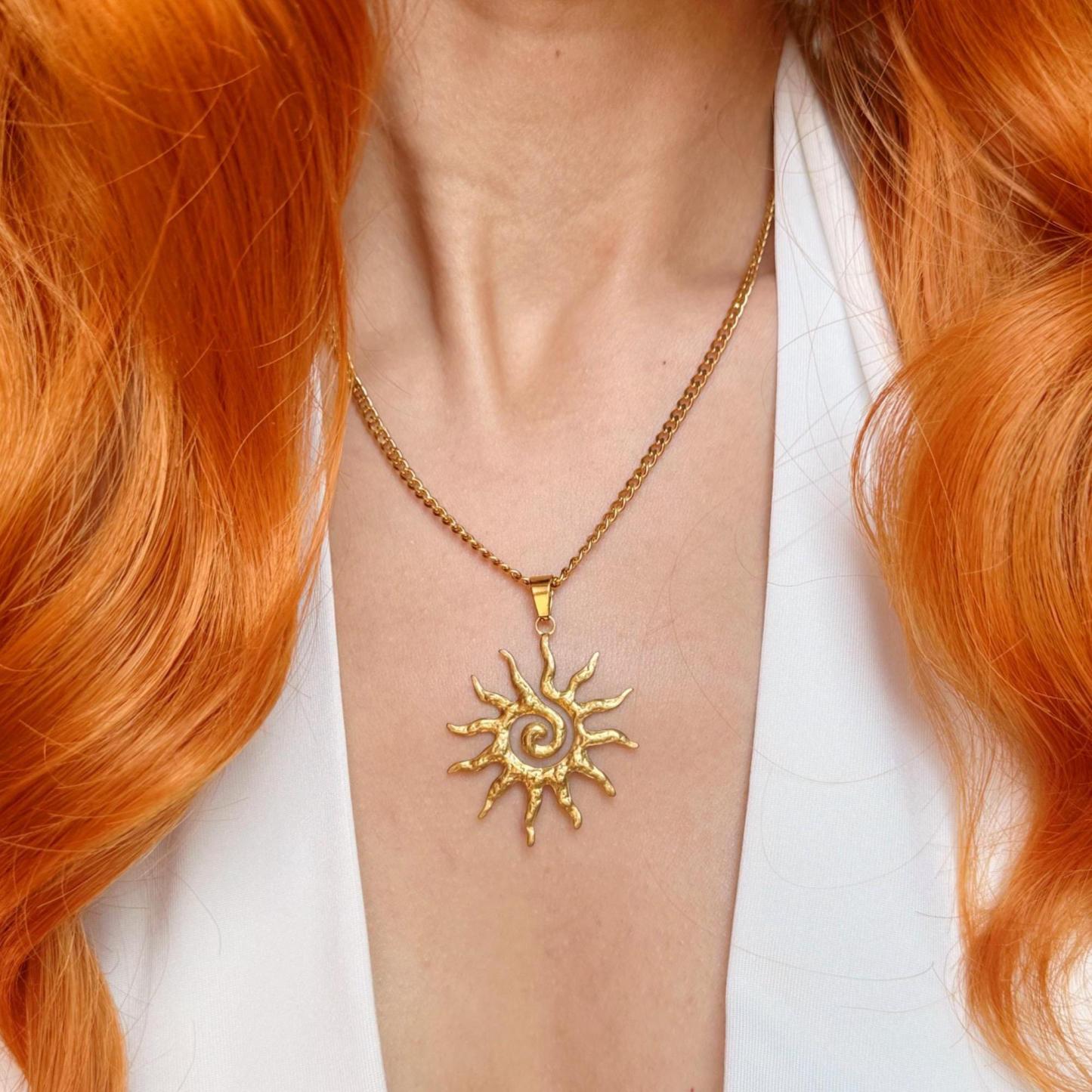 SUN NECKLACE – CUSTOMIZABLE CELESTIAL JEWELRY，Waterproof, Hypoallergenic