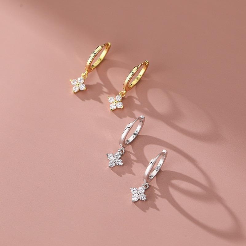 Four-Leaf Clover Hoop Earrings – Sterling Silver Lucky Charm Earrings, Elegant Gift for Mom & Friends