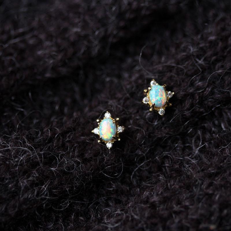 SIYAMI Opal Zirconia Earrings