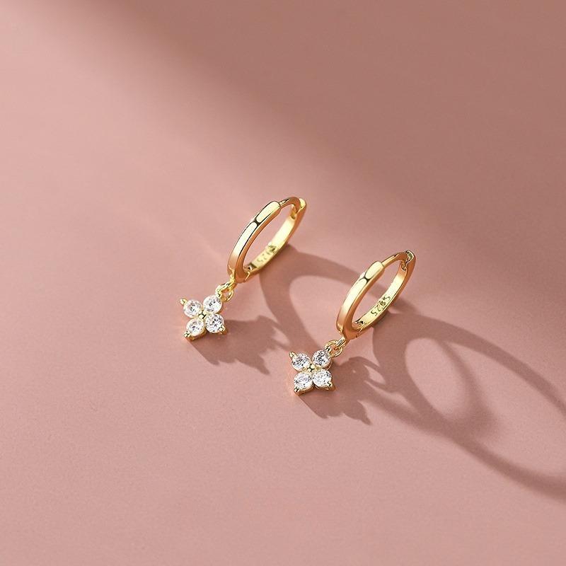 Four-Leaf Clover Hoop Earrings – Sterling Silver Lucky Charm Earrings, Elegant Gift for Mom & Friends