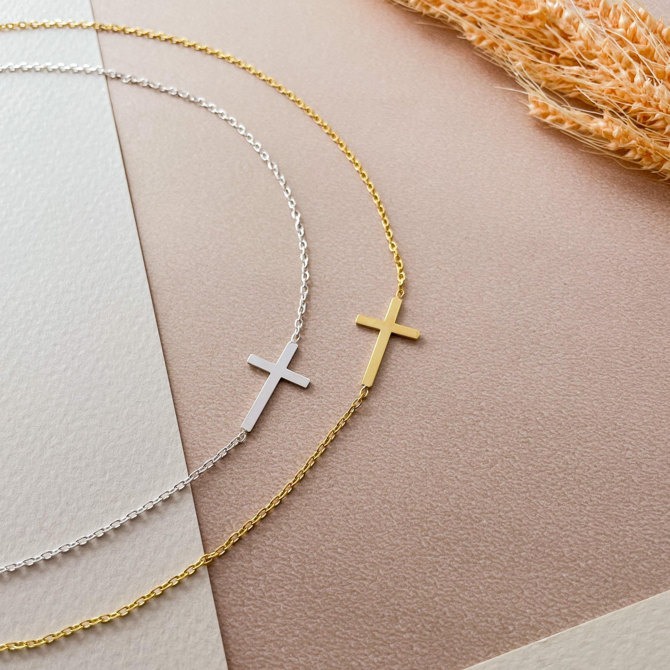 SIYAMI Sideways Cross Necklace