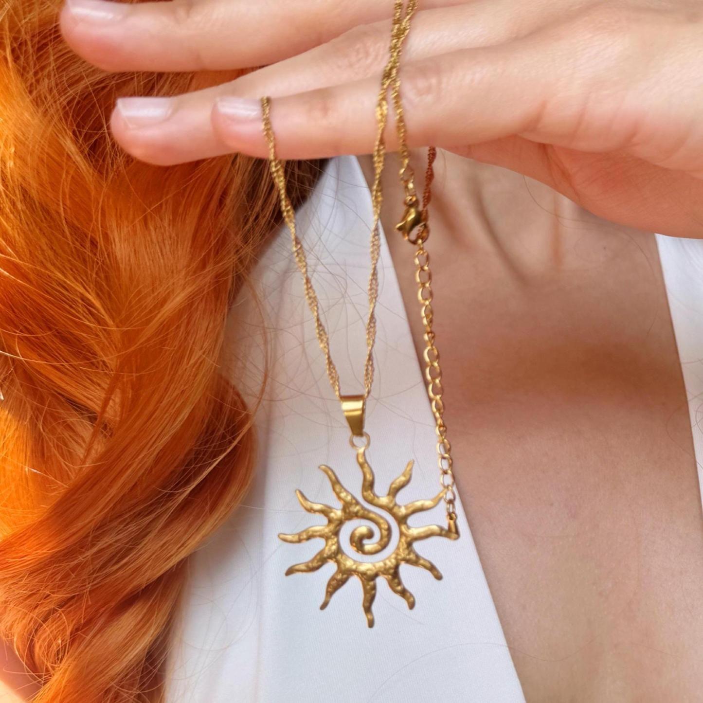 SUN NECKLACE – CUSTOMIZABLE CELESTIAL JEWELRY，Waterproof, Hypoallergenic