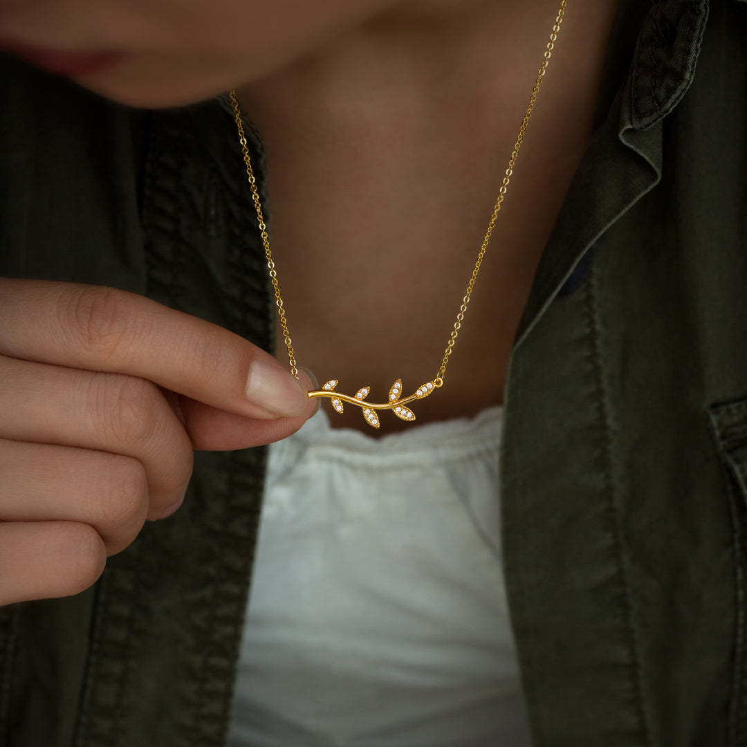 Be-Leaf in Yourself Like I Do Tree Leaf Necklace-belovejewel.com