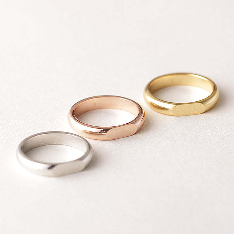 Slim Light Sculpting Love Ring