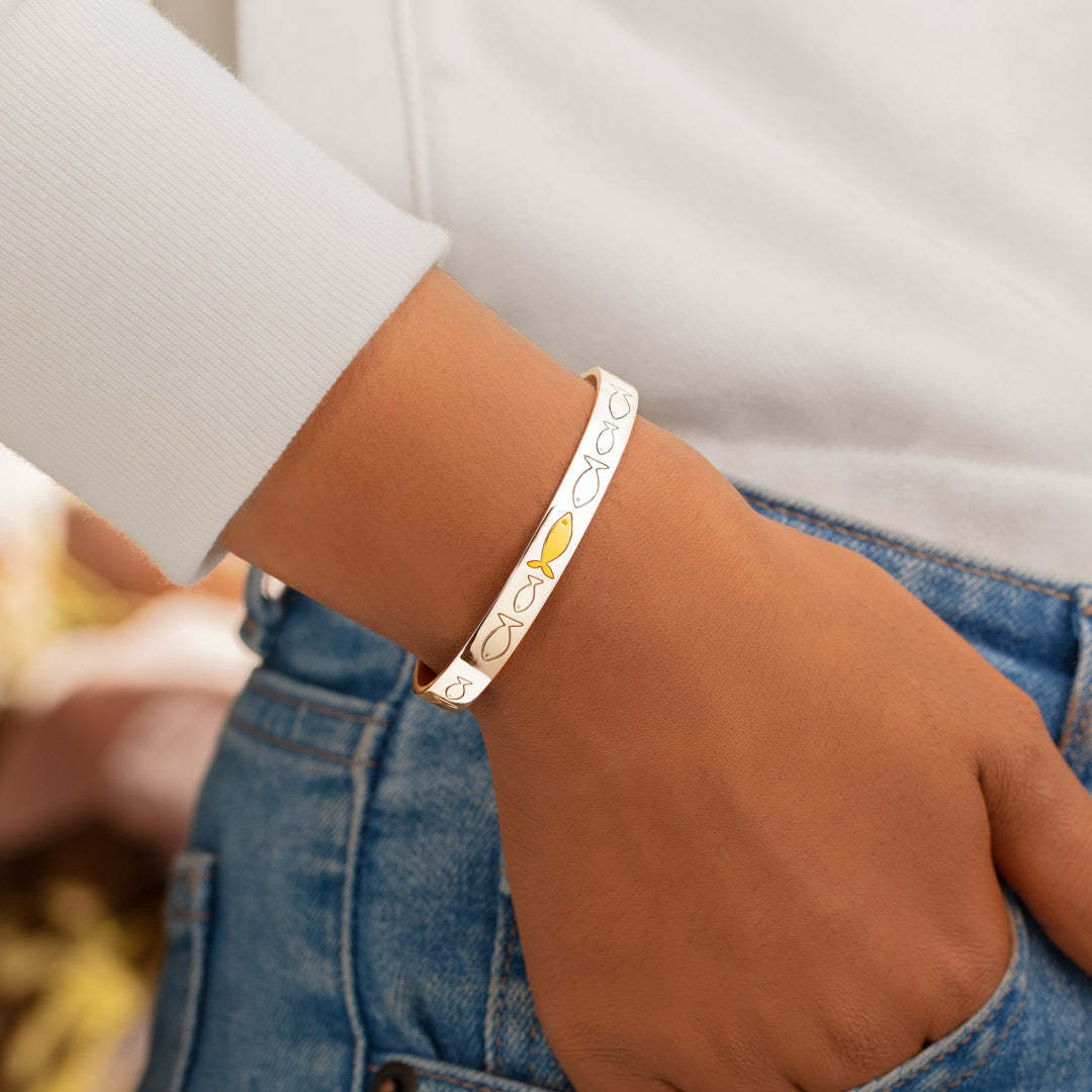 Swimming Against The Current Bangle-belovejewel.com