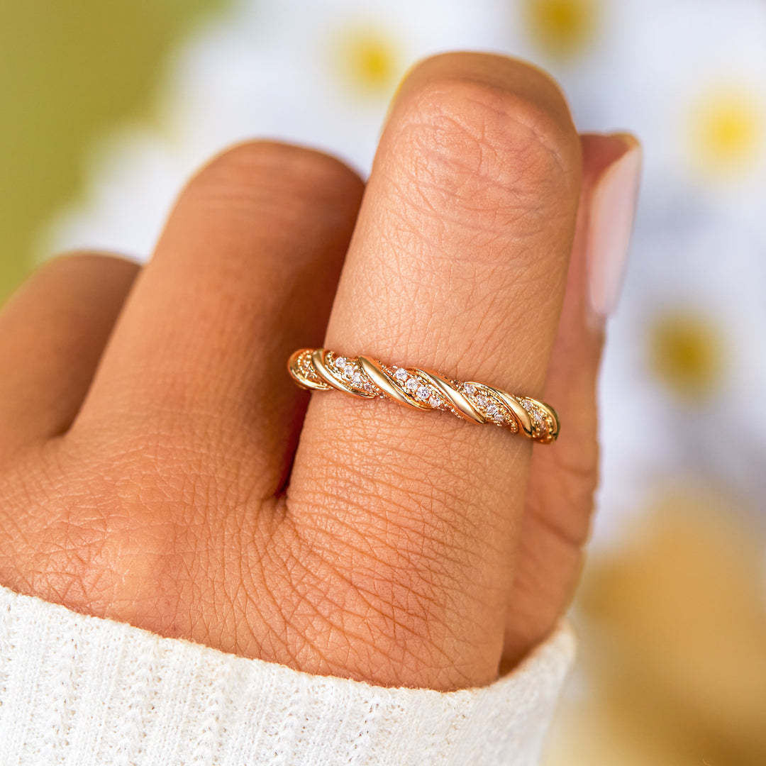 Sisters For Eternity Infinity Twisted Gold Ring-belovejewel.com
