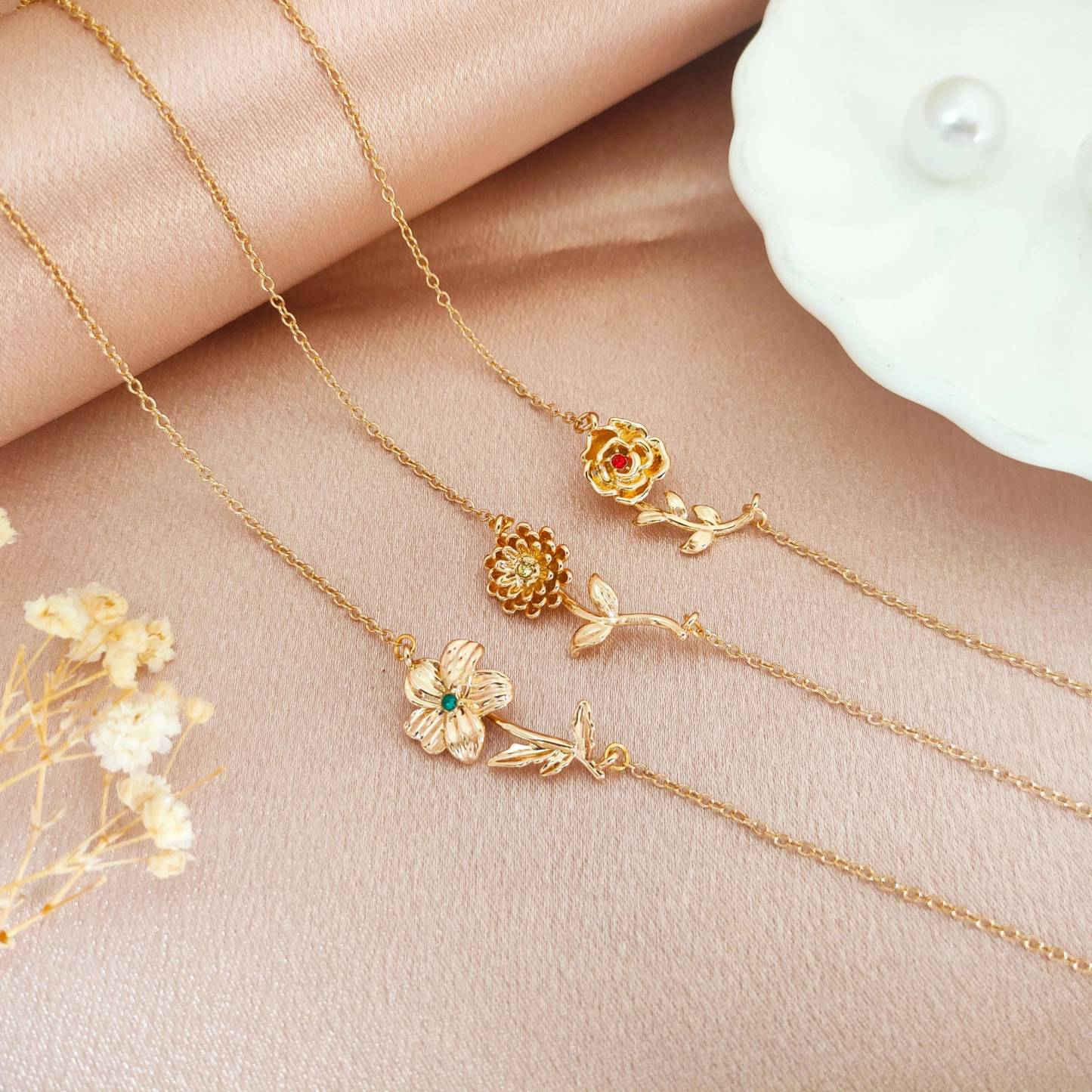 Custom Horizontal Birth Flower Necklace