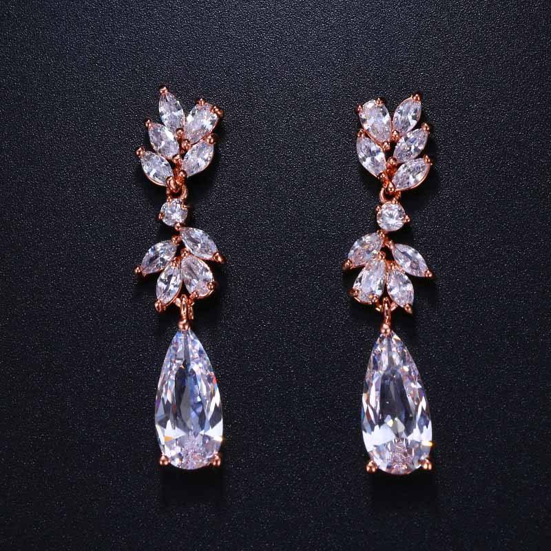 CRYSTAL DROP TEARDROP EARRINGS – VIRAL BRIDAL JEWELRY& BRIDESMAID GIFT