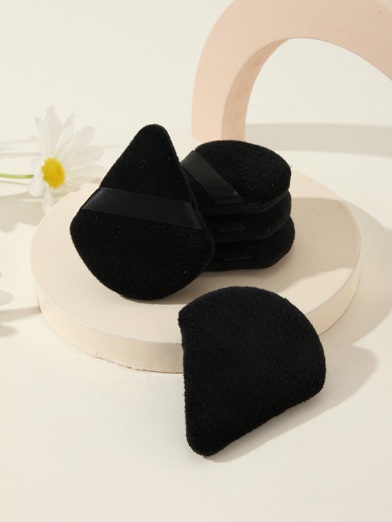 Black Triangle Fan Puff 5pcs