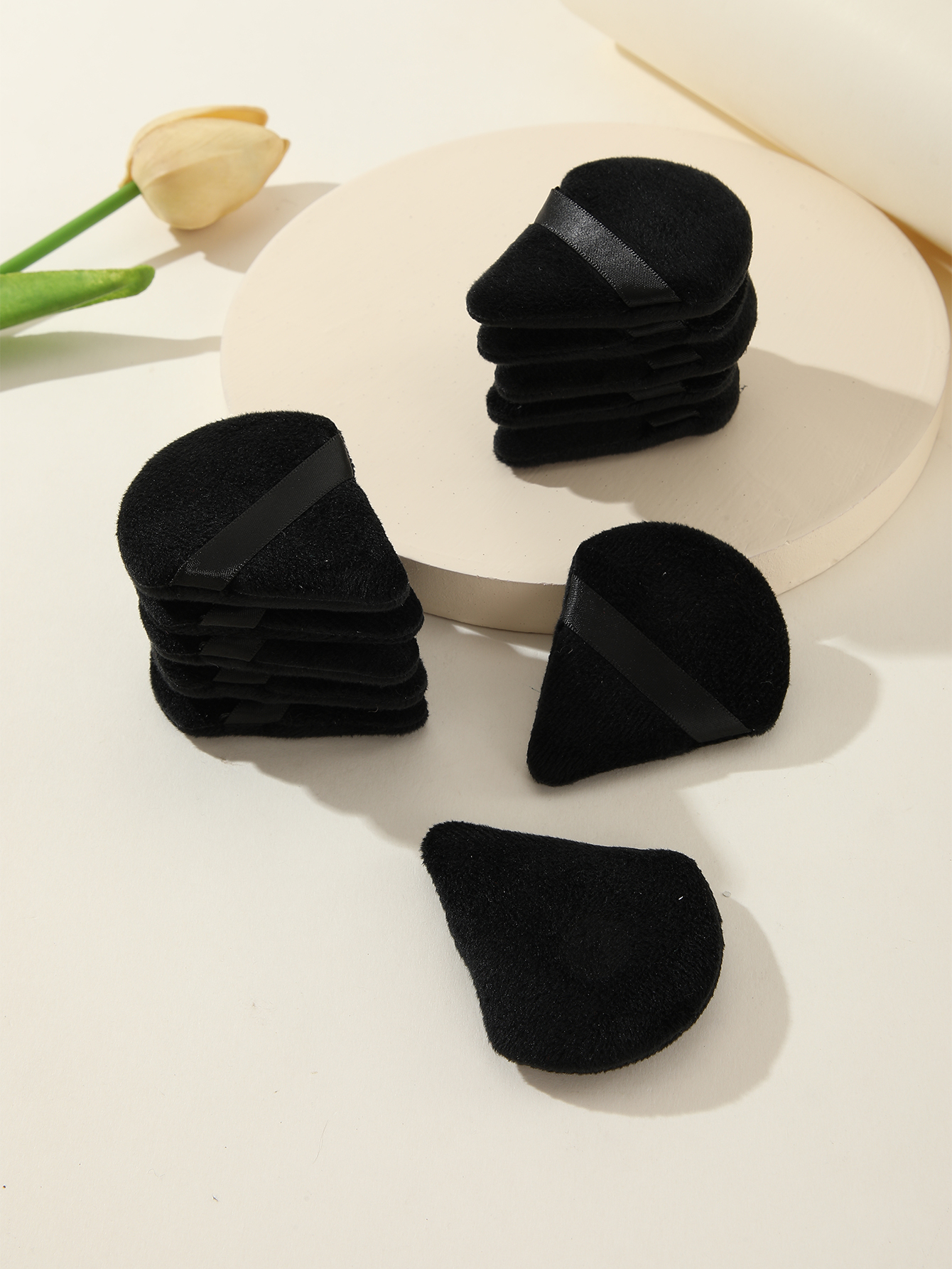 Black Triangle Scalloped Powder Puff Makeup Puff 12pcs