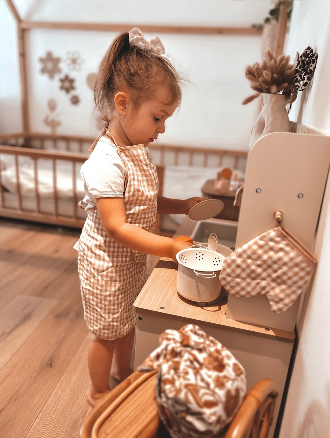 ROBUD Wooden Kids Play Kitchen Set  - Olivia Caramel