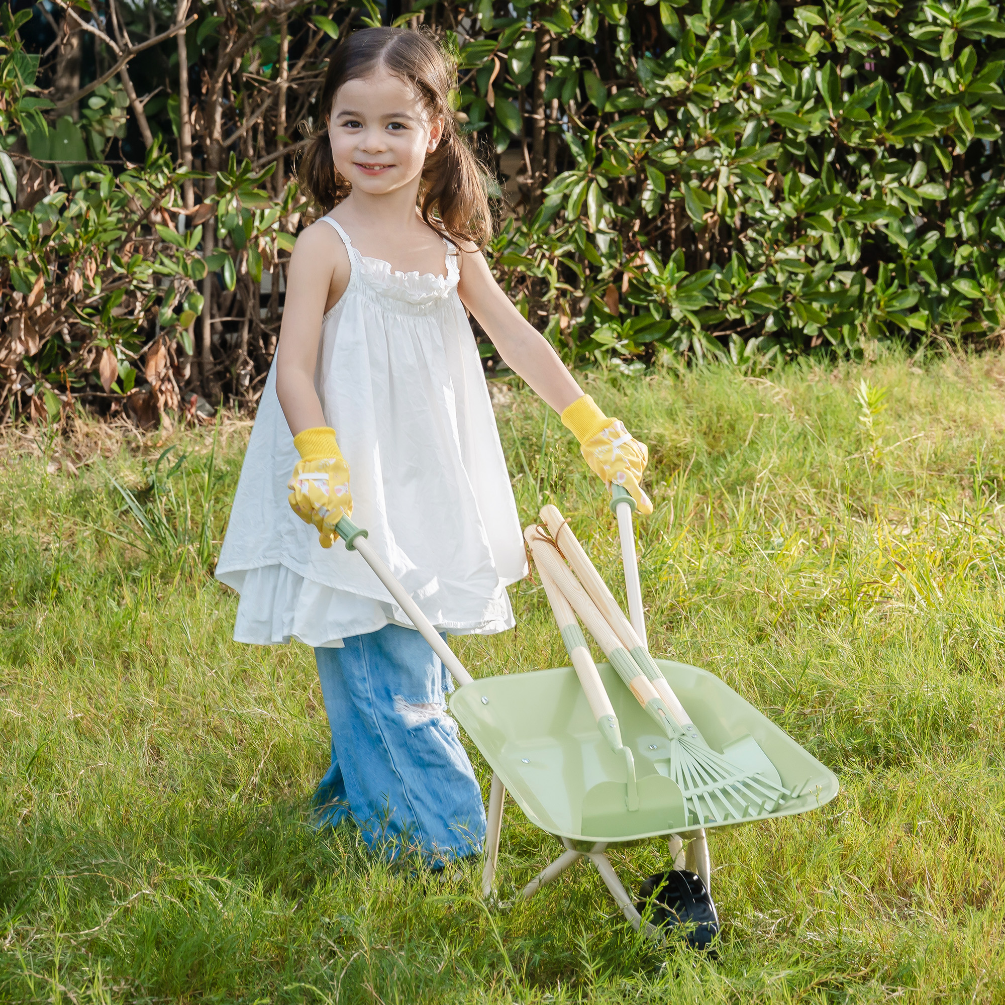 Robud Kids Wheelbarrow Set