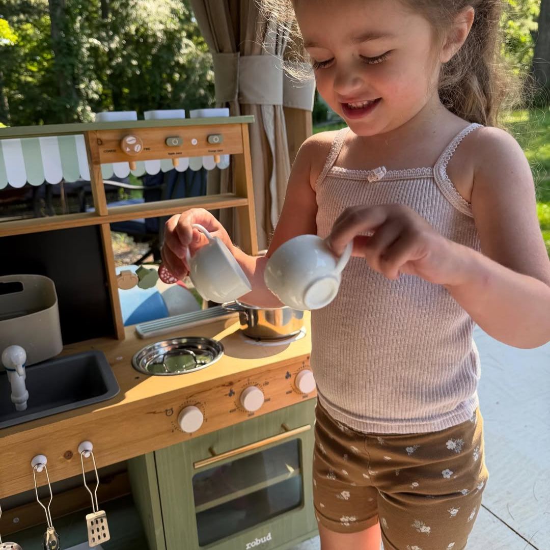 ROBUD Outdoor Mud Play Kitchen Green