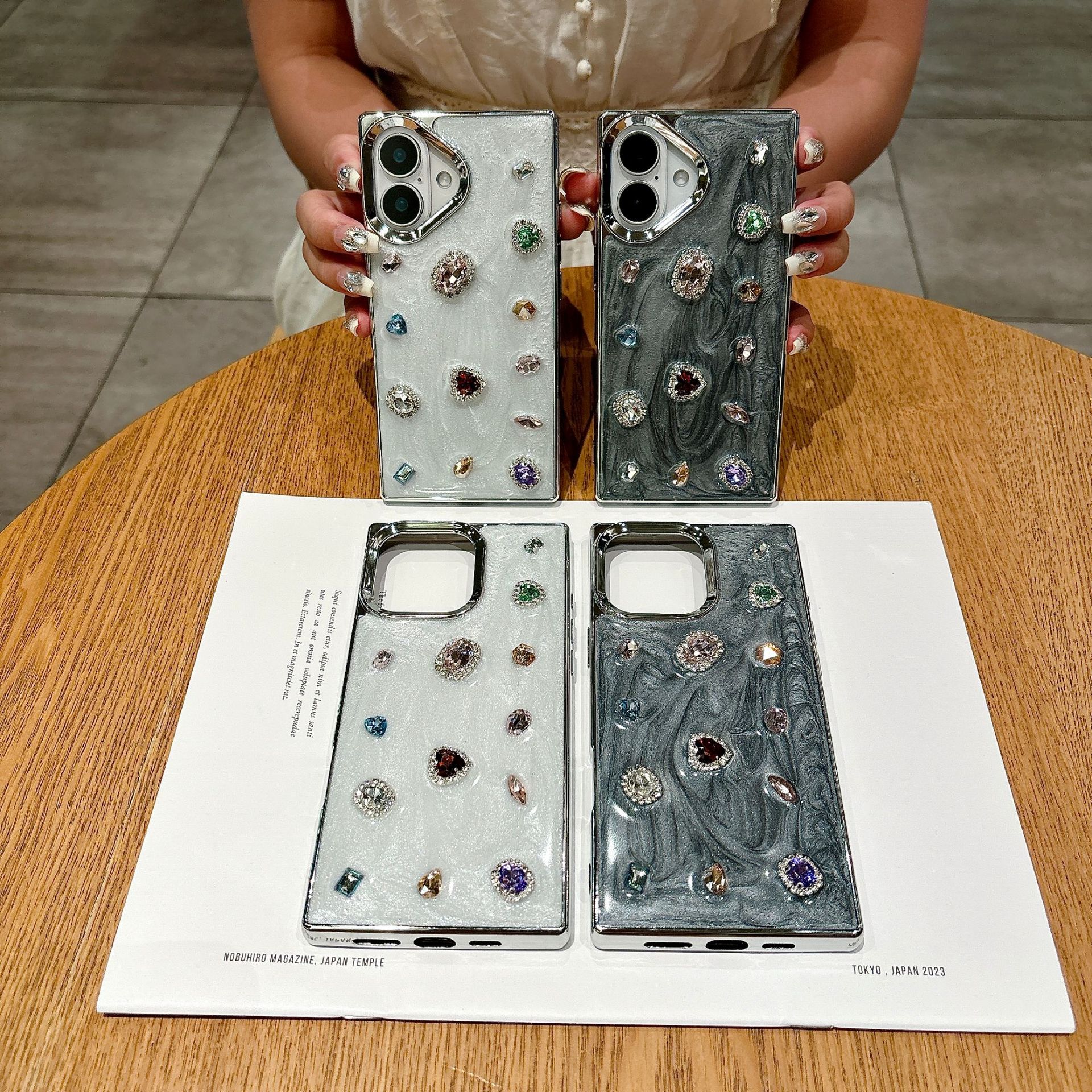 Луксозен калъф за мобилен телефон със скъпоценни камъни против падане