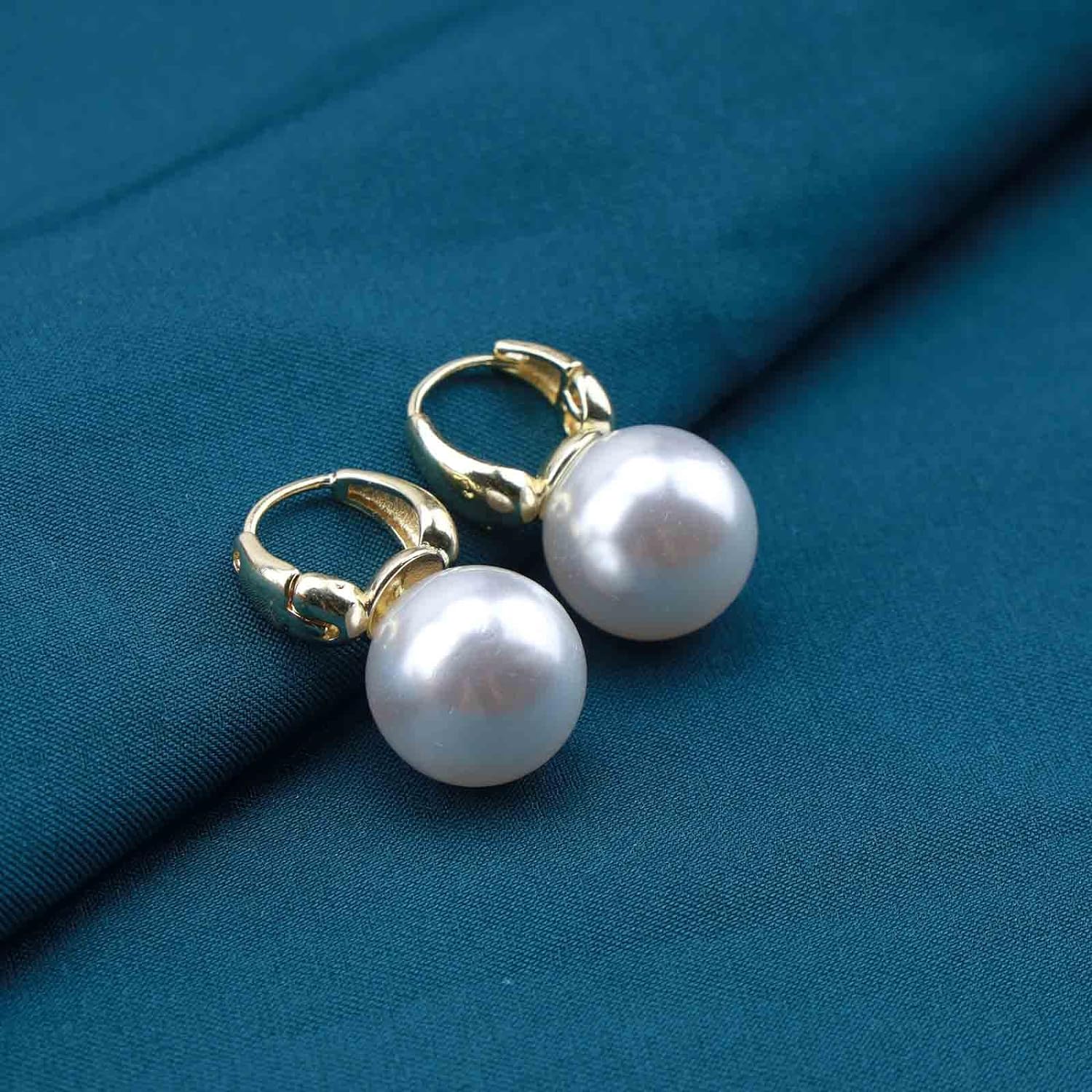 Innoven Bohemian Pearl Circular Earrings