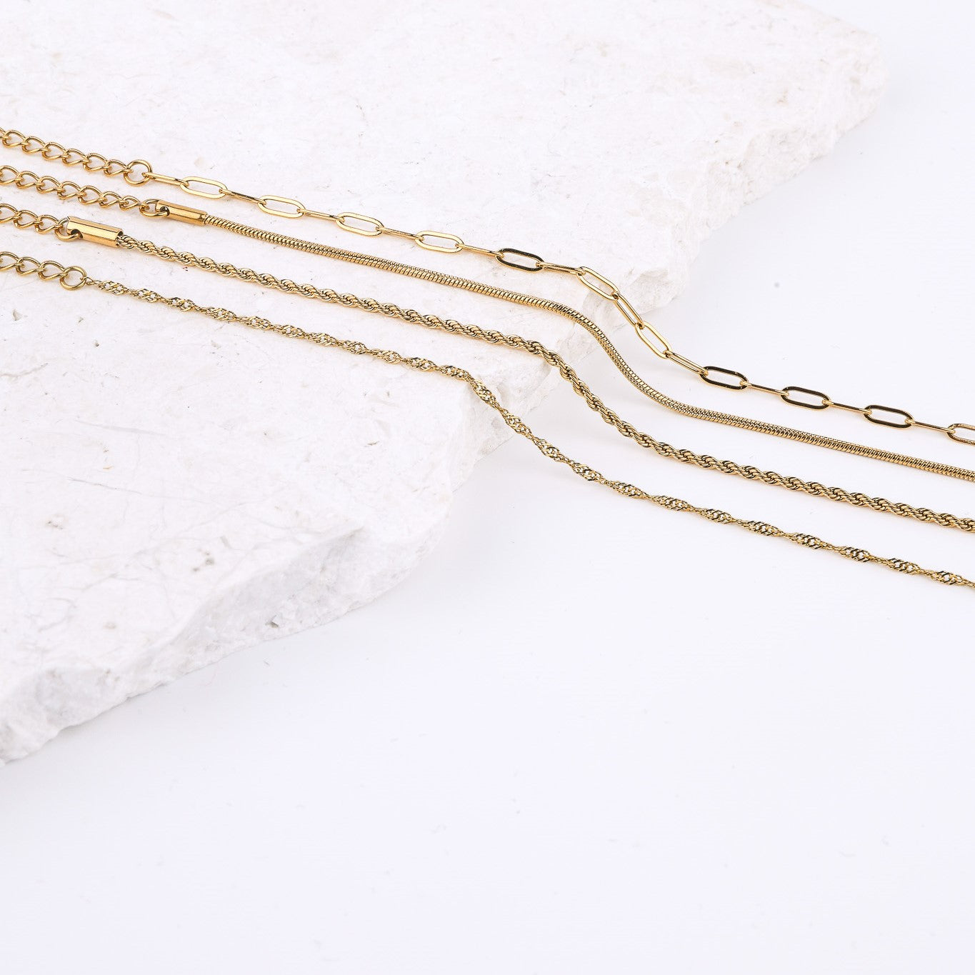 ROPE ACCENT CHAIN BRACELET