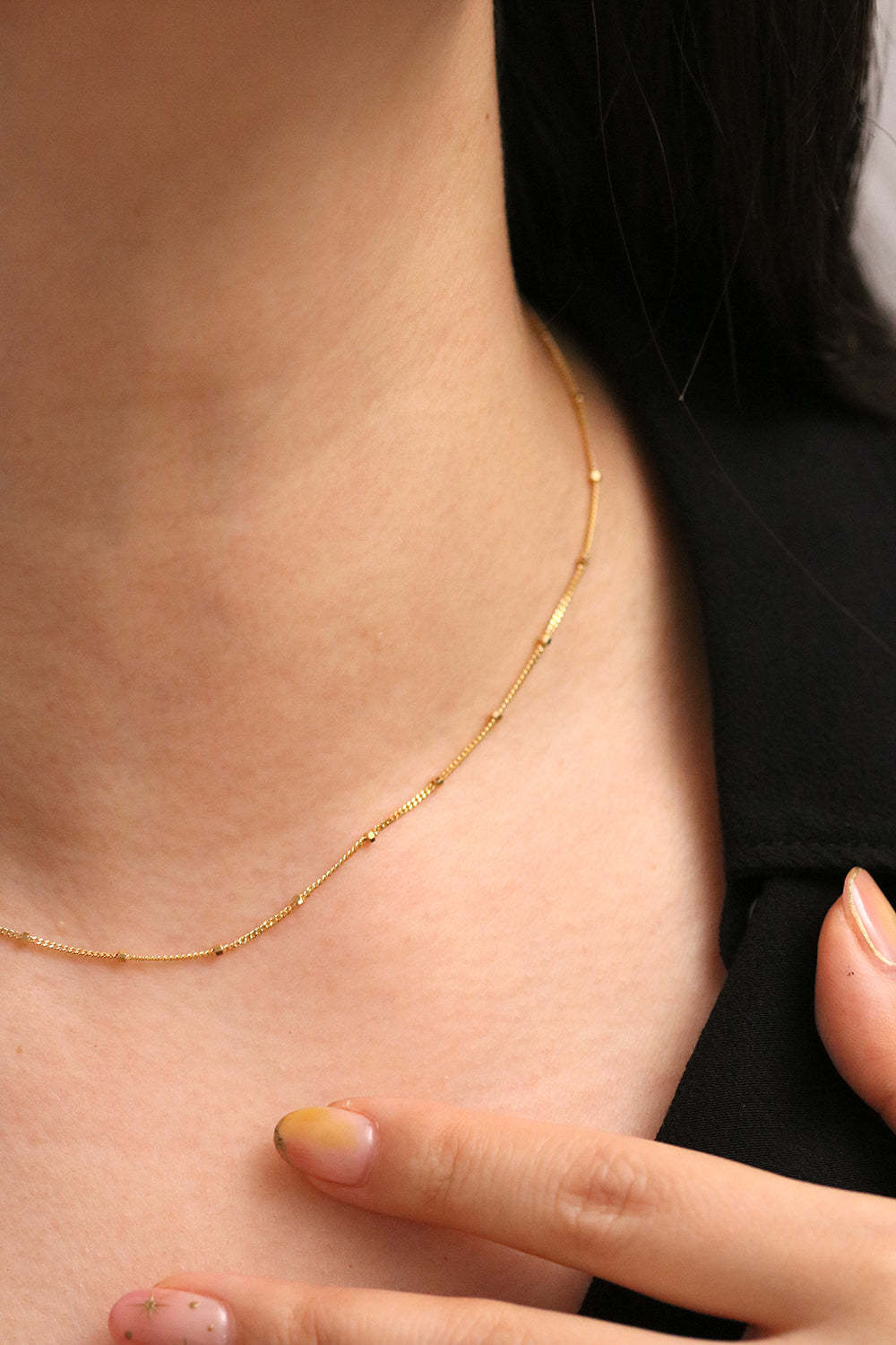 Relay bolts necklace