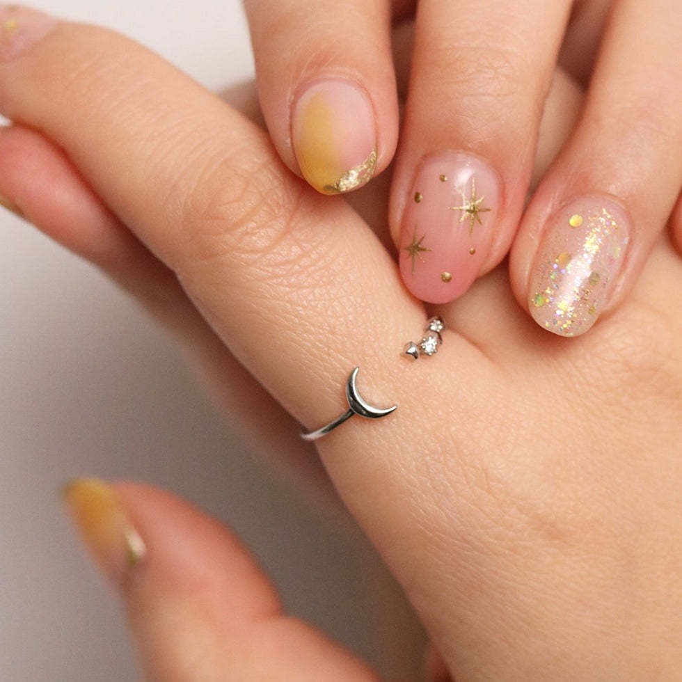 Mini moon star ring