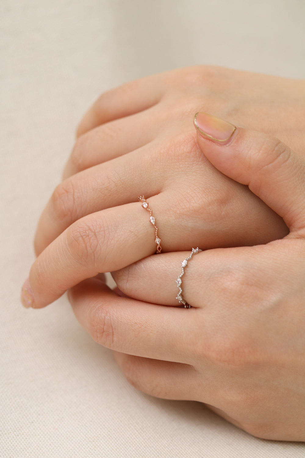 Diamond cubic relay ring