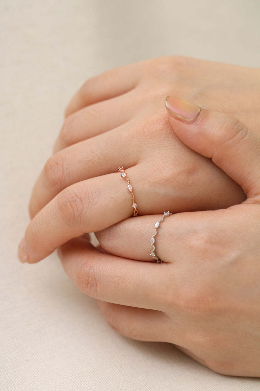 Diamond cubic relay ring