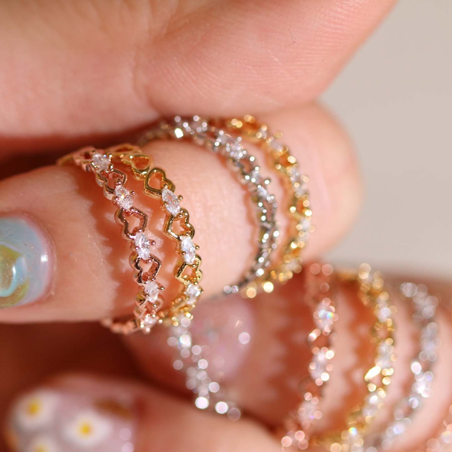 Cubic relay heart ring