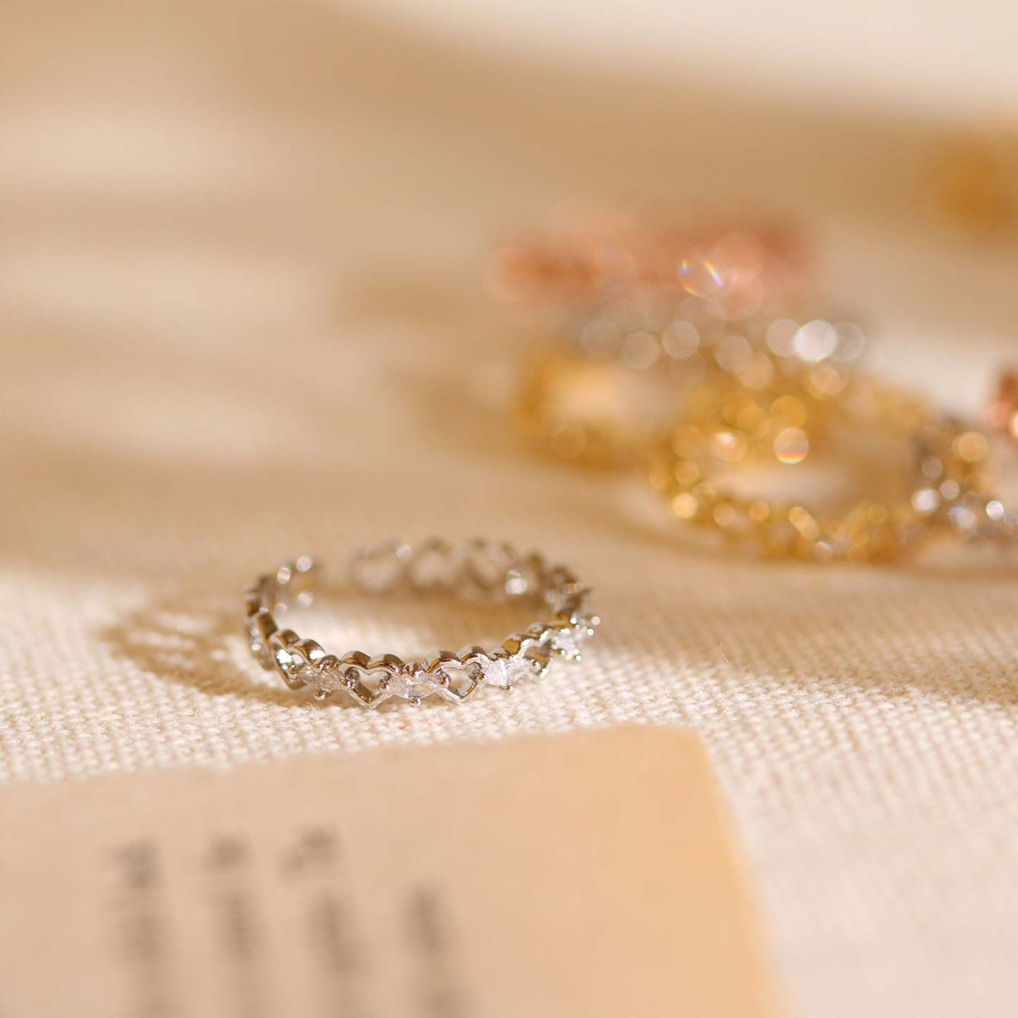 Cubic relay heart ring