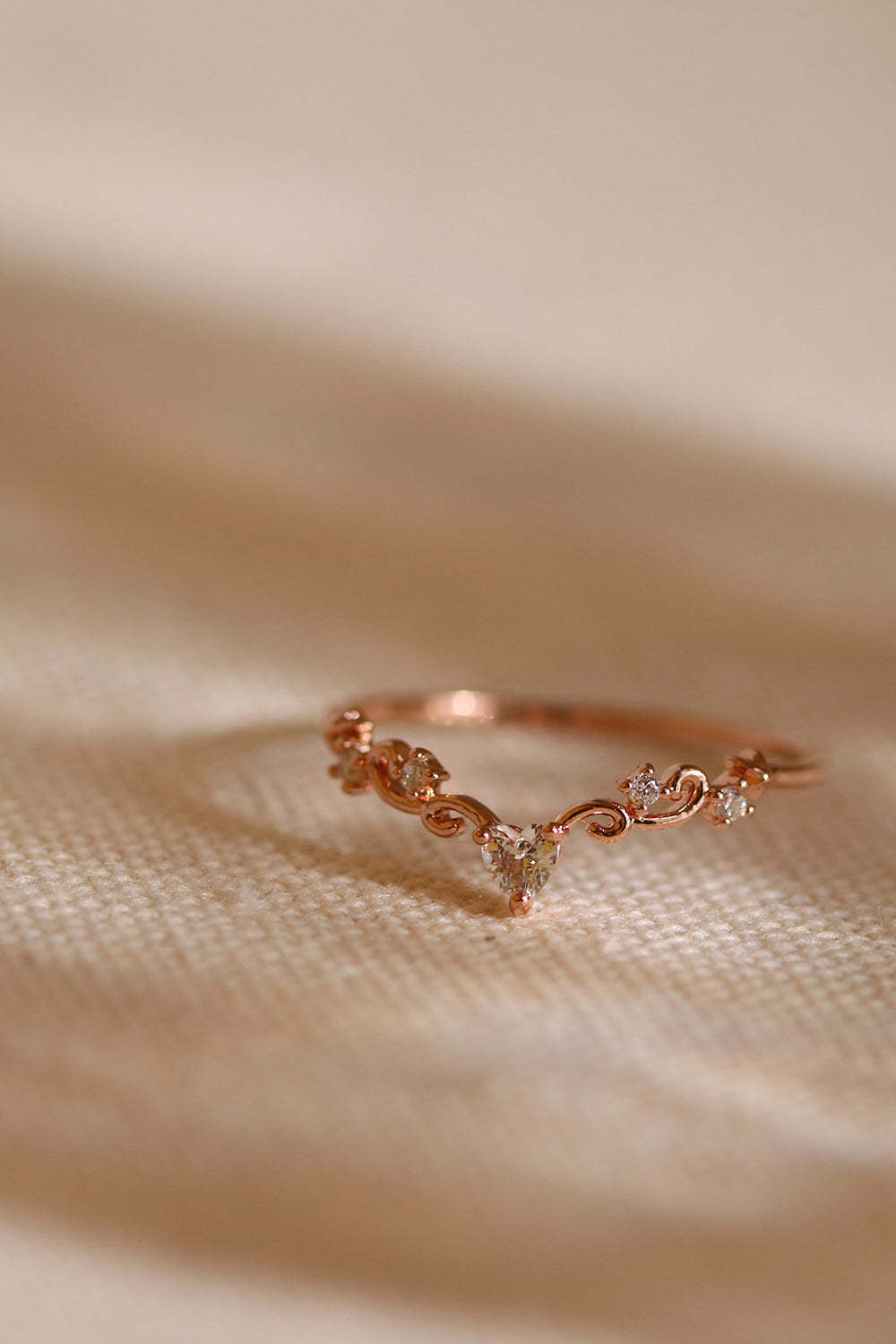 Elegant heart ring