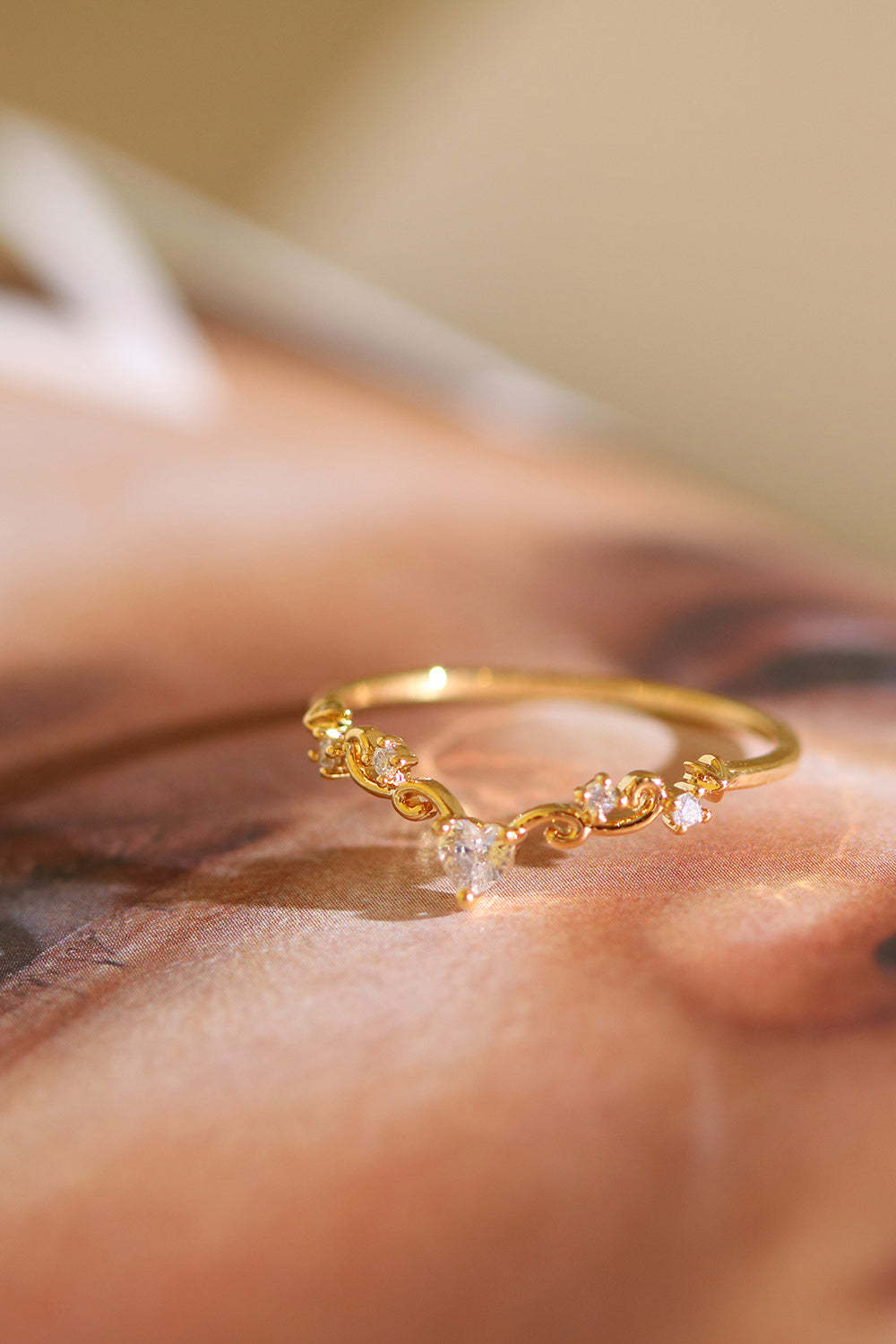 Elegant heart ring