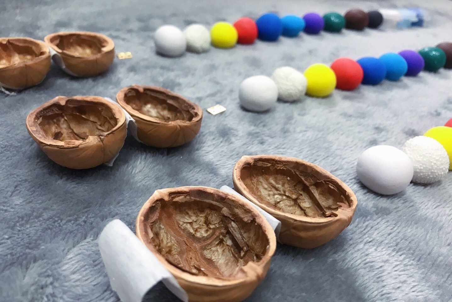 🌟ΝΕΟ🌟ΚΑΥΤΕΣ ΠΡΟΣΦΟΡΕΣ🏠Χειροποίητο Κουκλόσπιτο από Κέλυφος Καρυδιάς--μικρή βιβλιοθήκη, μικροσκοπικός Κόσμος μέσα σε καρύδια