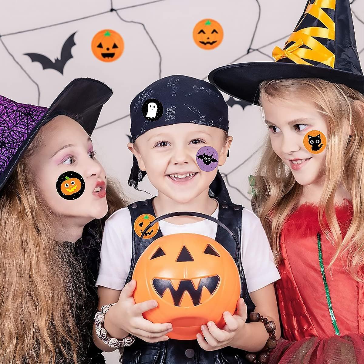 Halloween Stickers for Kids, 1000 Pcs Byhoo Halloween Pumpkin Bat Spider Stickers Roll, 16 Vibrant Colors and Designs, Round Seal Label Stickers, Envelope Seals Paster for Halloween Party Decorations