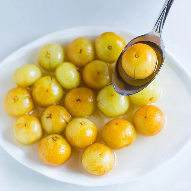 Red-Skinned Phyllanthus emblica