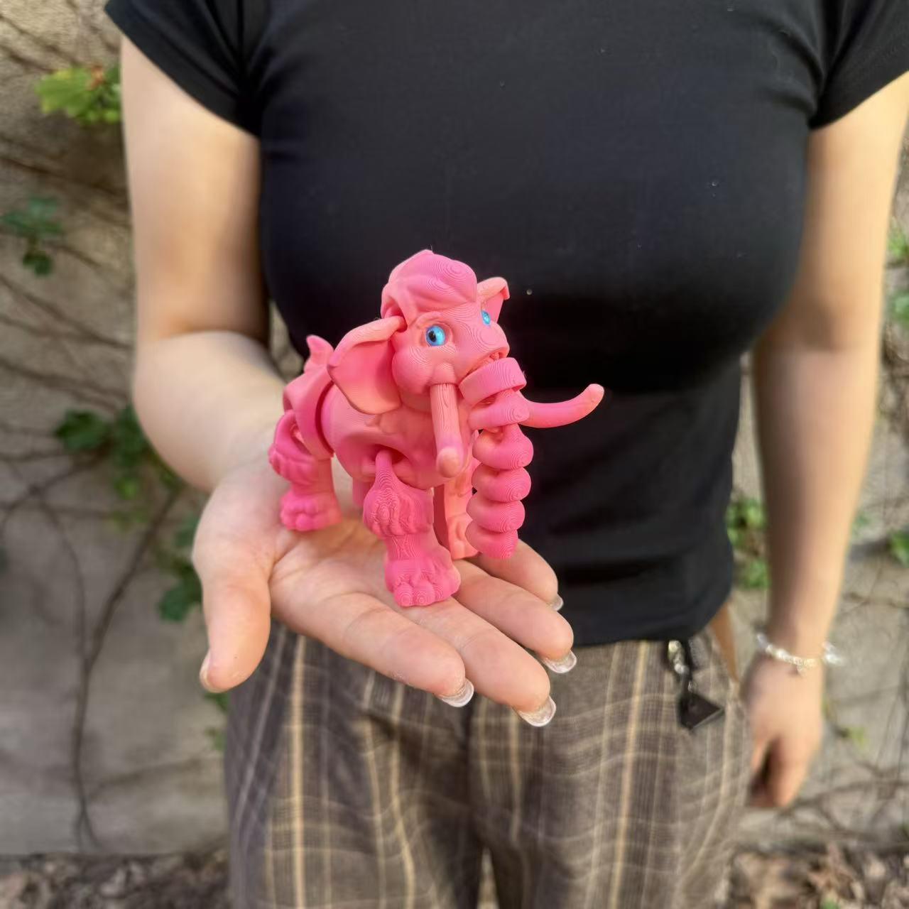 🎁 3D Printed Mammoth Toy Figure – Whimsical Home Art Piece & Collectible Gift