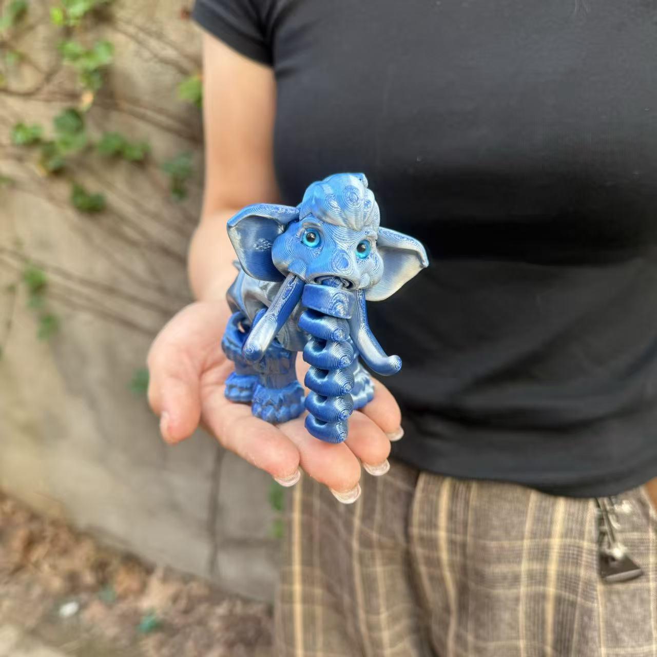 🎁 3D Printed Mammoth Toy Figure – Whimsical Home Art Piece & Collectible Gift