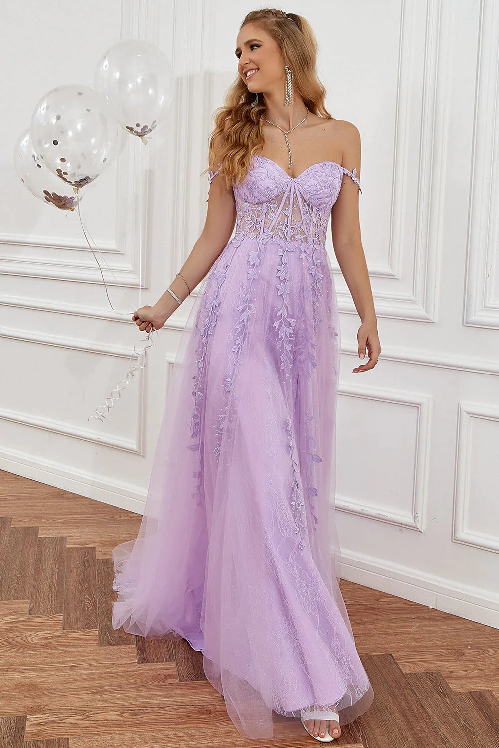 A-Line Spaghetti Straps Sweep Train Prom Dress With Appliques